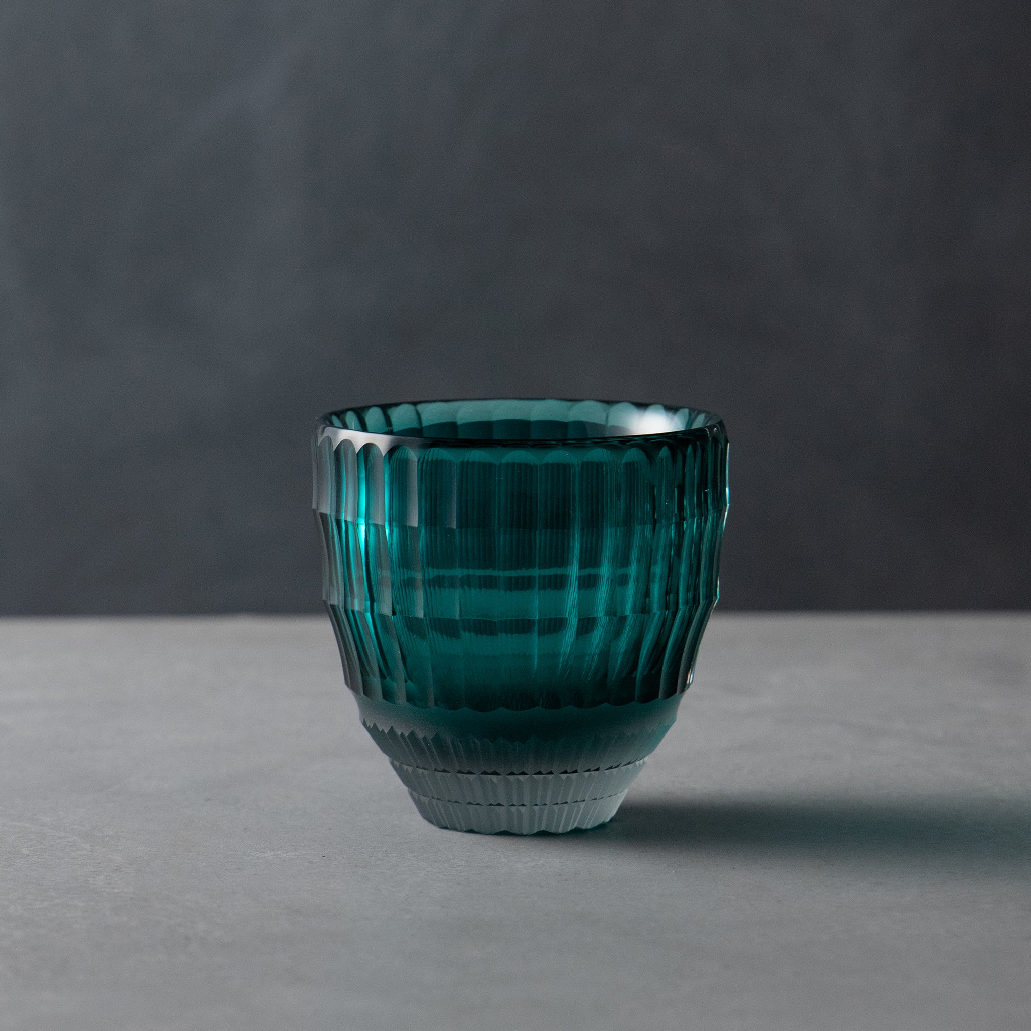 ガラス専門店 │ 中村敏康 │ kobin｜Vita emerald glass_rectilinear