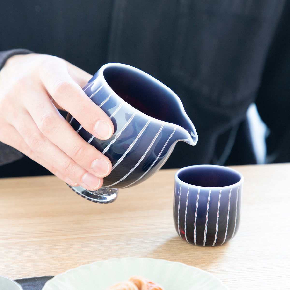 色の移ろいを楽しむ<br>耐熱燿変ガラス