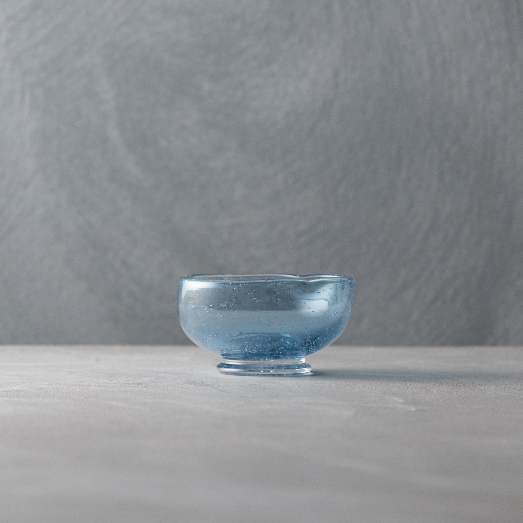 ガラス専門店｜能登島ガラス工房｜能登藍 みつひら小鉢 – TSUCHI-YA