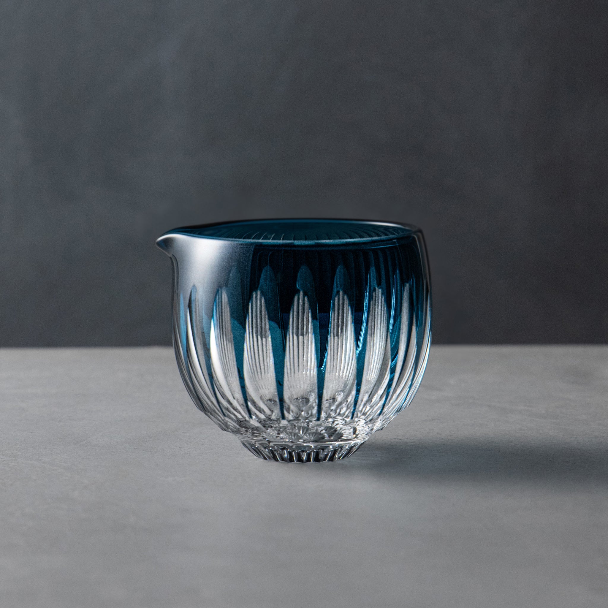 Edo Kiriko Amber Green Chrysanthemum Yarai Old Glass – TSUCHI-YA