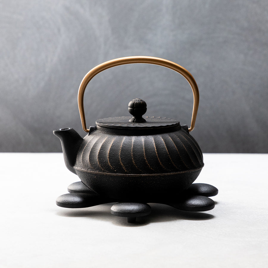 Kamashiki Trivet (Large) Black