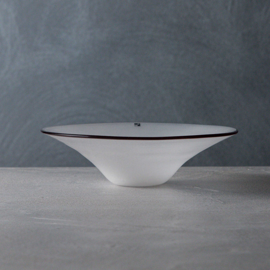 ガラス専門店｜fresco｜kasumi bowl S_ivory – TSUCHI-YA │ ガラスの
