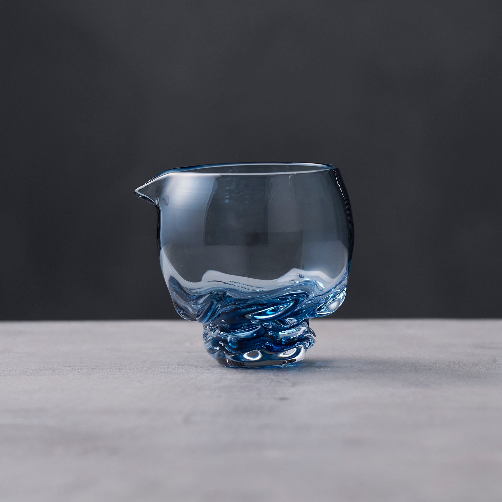 ガラス専門店｜能登島ガラス工房｜Sake Carafe 能登藍 流 片口